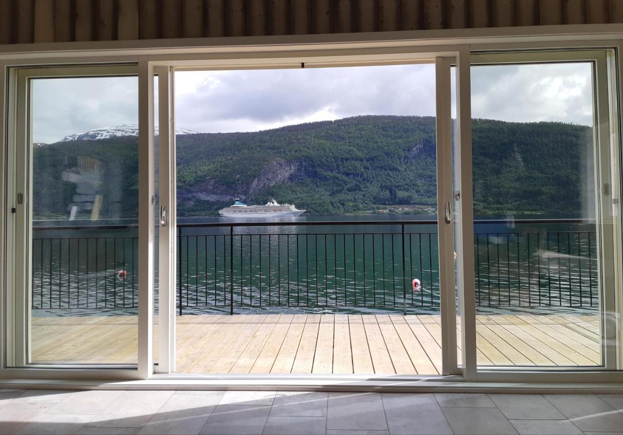 Stryn Fjord Lodge Faleide 130 Exteriér fotografie